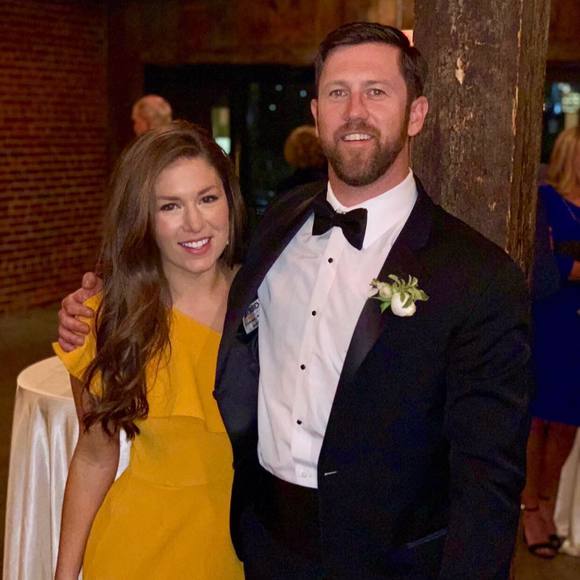 Meet your Posher, Jennifer - Picture 1 of 1